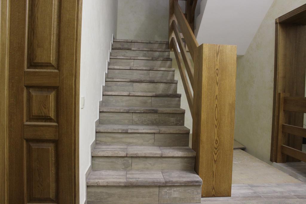 Barin House Hotel ซูมี ภายนอก รูปภาพ