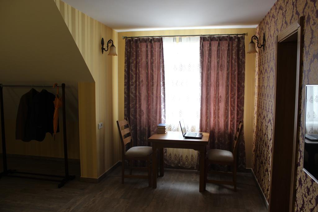 Barin House Hotel ซูมี ภายนอก รูปภาพ