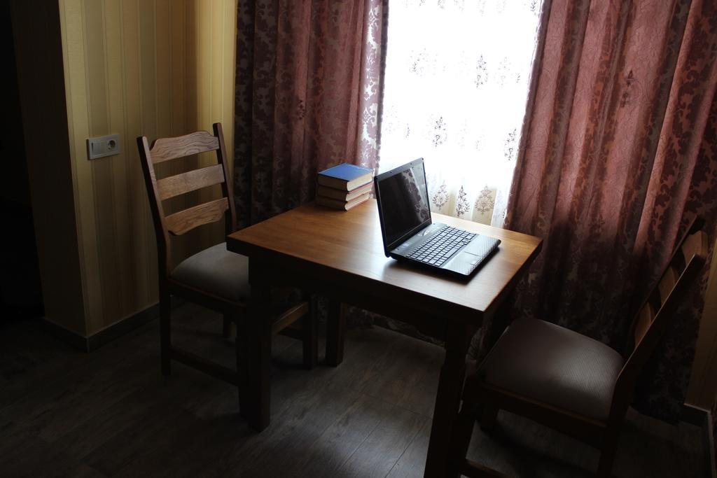 Barin House Hotel ซูมี ภายนอก รูปภาพ