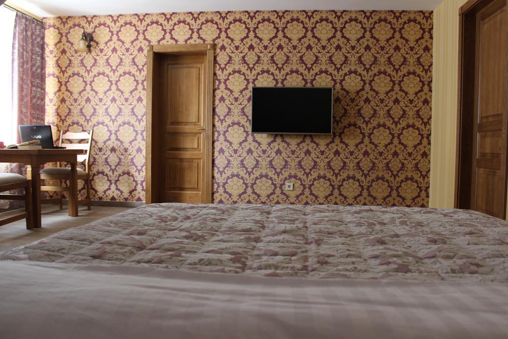 Barin House Hotel ซูมี ภายนอก รูปภาพ